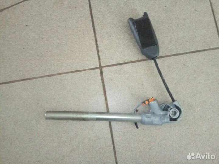 Преднатяжитель ремня безопасности прав. перед. Ren