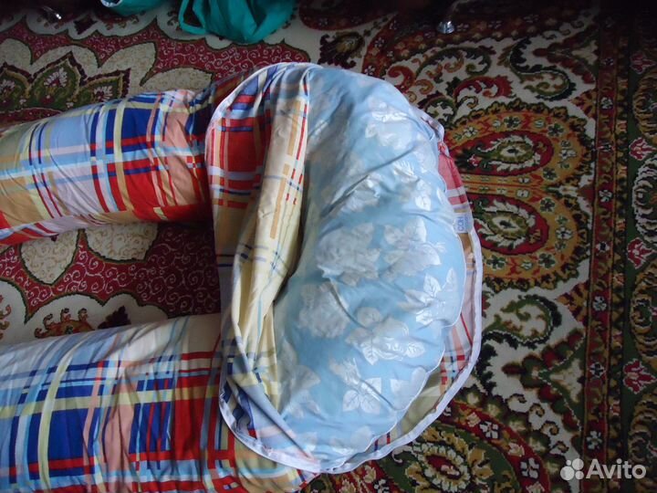 Продам подушку подкова