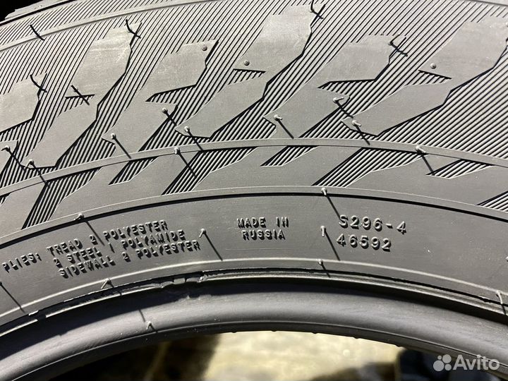 Nokian Tyres Hakkapeliitta 9 SUV 215/65 R16