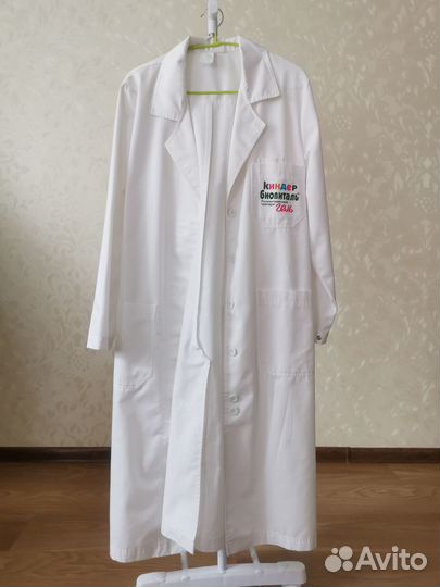 Белый медицинский халат мужской, новый, 46 размер