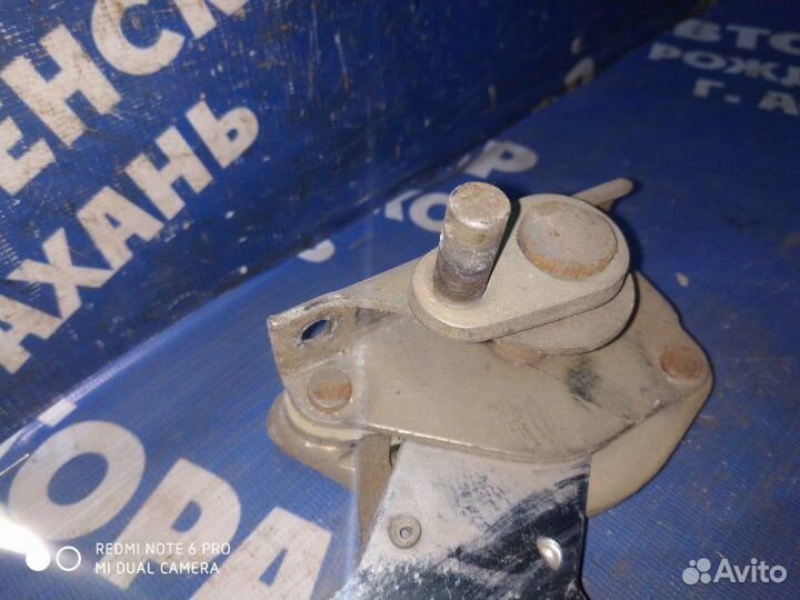 Ручник Газ Волга 31105 седан 406 2008