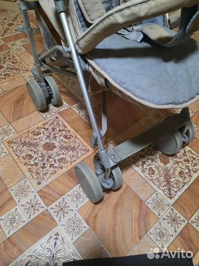 Прогулочная коляска