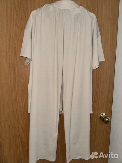 Костюм женский