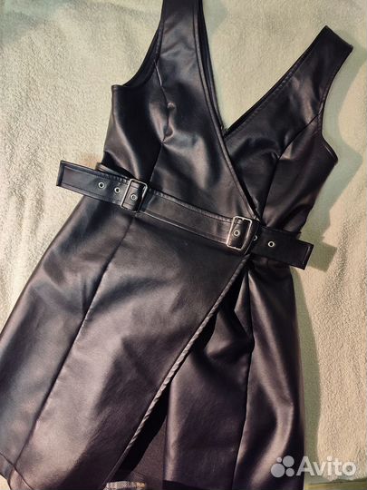Женское кожаное платье 42-44