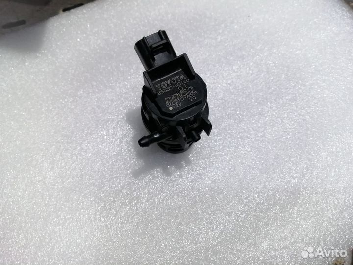 Насос омывателя Toyota Lexus