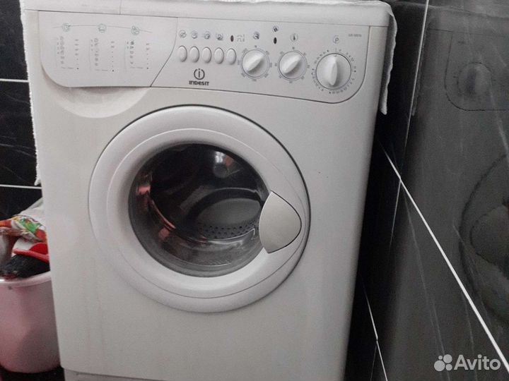 Стиральная машина indesit на запчасти