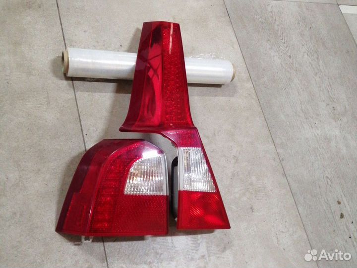 Фонарь задний левый на Volvo XC70