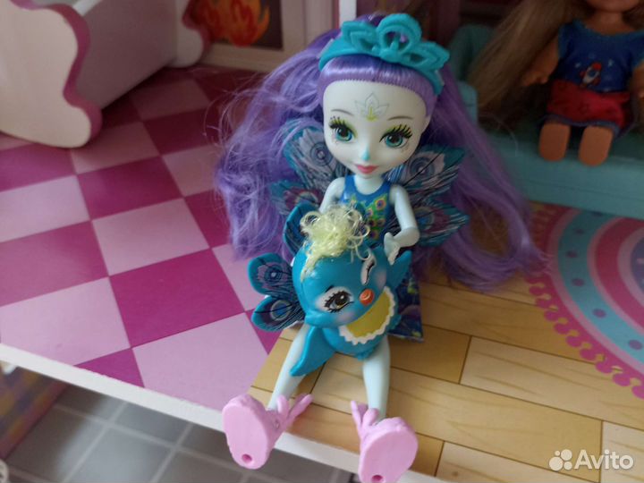 Enchantimals павлин