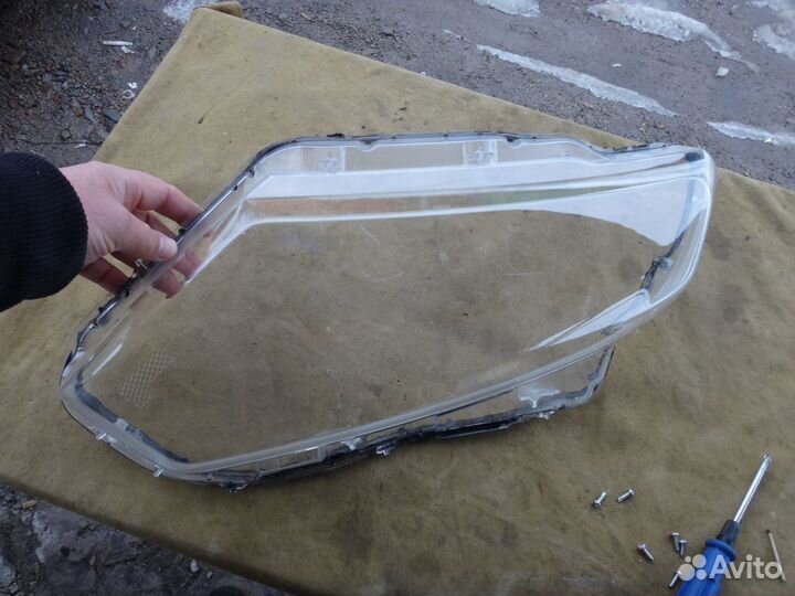 13-19 Х трейл Стекло фары Левой Nissan X-Trail T32