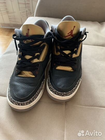 Nike air jordan 3 retro black gold