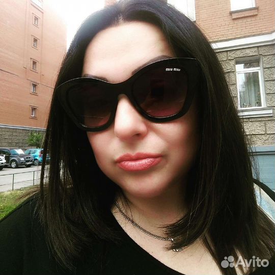 Солнечные очки женские Miumiu