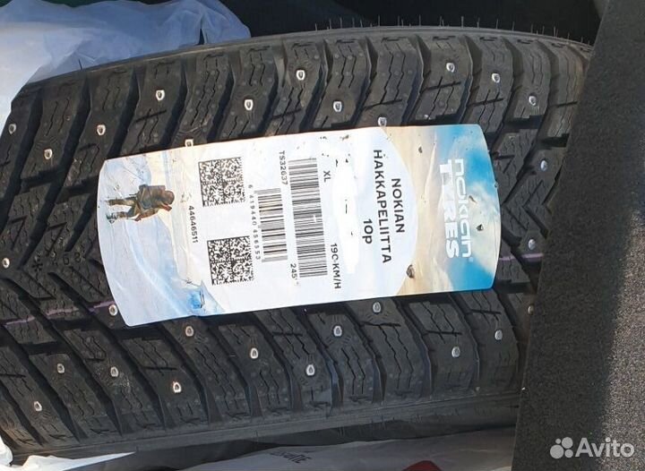 Nokian Tyres Hakkapeliitta 10p SUV 275/50 R22 115T