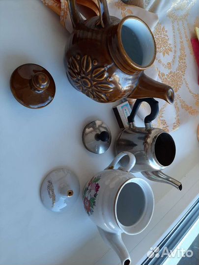 Чайники- заварники, кружки железные