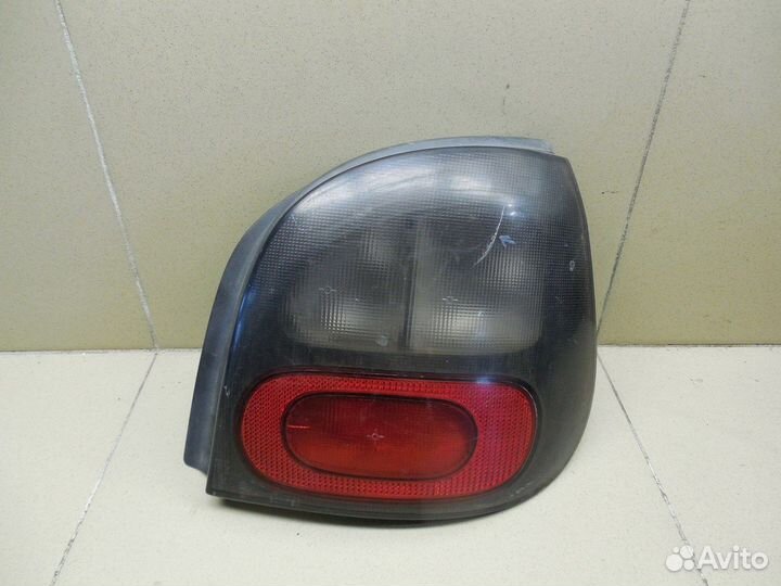 Фонарь задний правый Scenic 1996-1999
