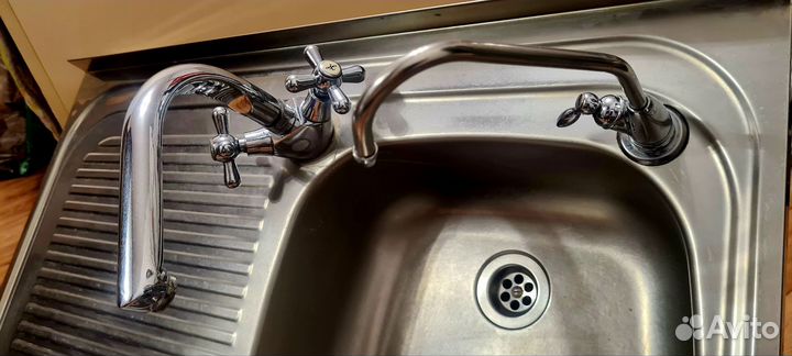 Кухонная мойка нержавейка 60*80 с кранами