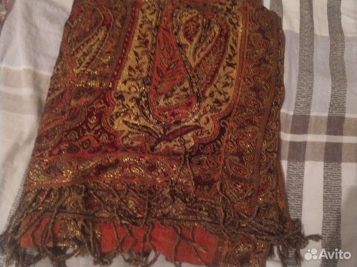 Шарфы и палантины