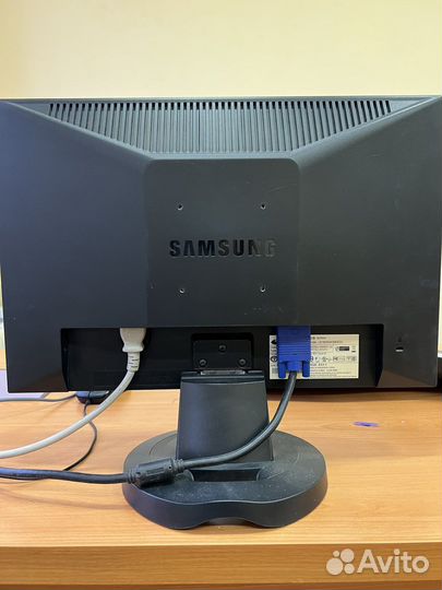 Монитор Samsung 19
