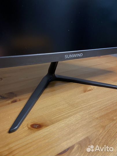 Монитор Sunwind 21.5