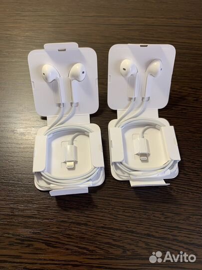 Наушники Apple EarPods Lightning Оригинал Новые