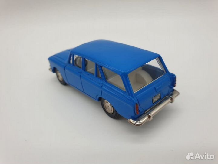 Москвич 426 А-3 синий цвет