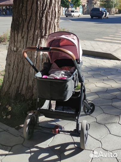 Коляска-трансформер Happy Baby Lovetta