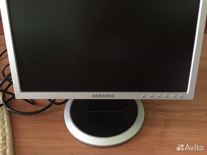 ЖК монитор для пк Samsung Sync Master 740BF