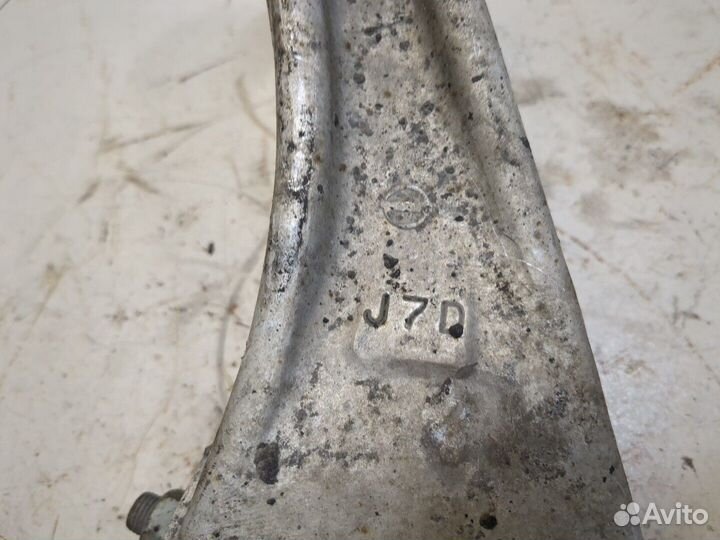 Рычаг подвески Nissan Pathfinder, 2015