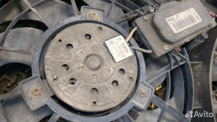 Вентилятор радиатора Volkswagen Touareg, 2005