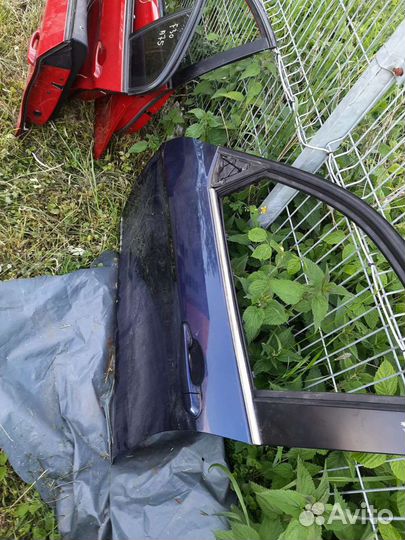 Дверь передняя левая бмв Х1 2011г