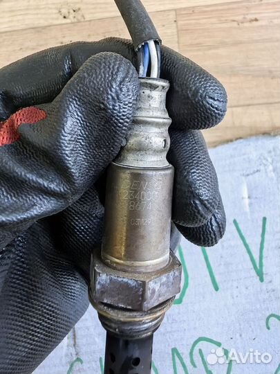 Кислородный датчик Mitsubishi Pajero 4 2010 год