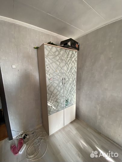 Шкаф распашной с зеркалом бу