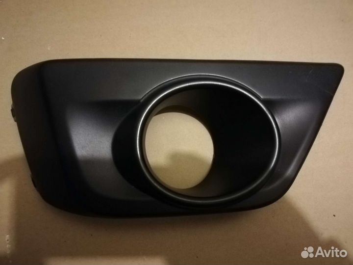 Оправа противотуманной фары Suzuki Grand Vitara