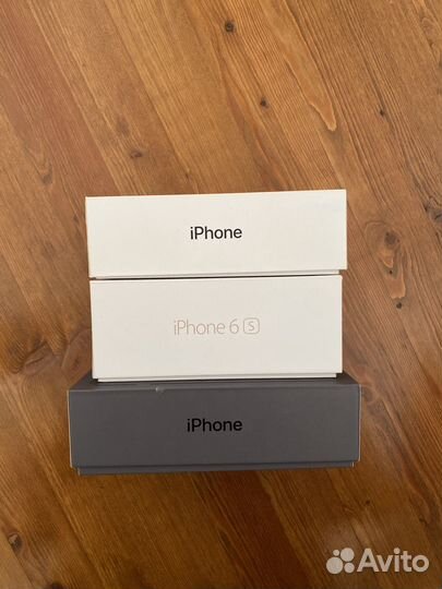 Коробка от iPhone