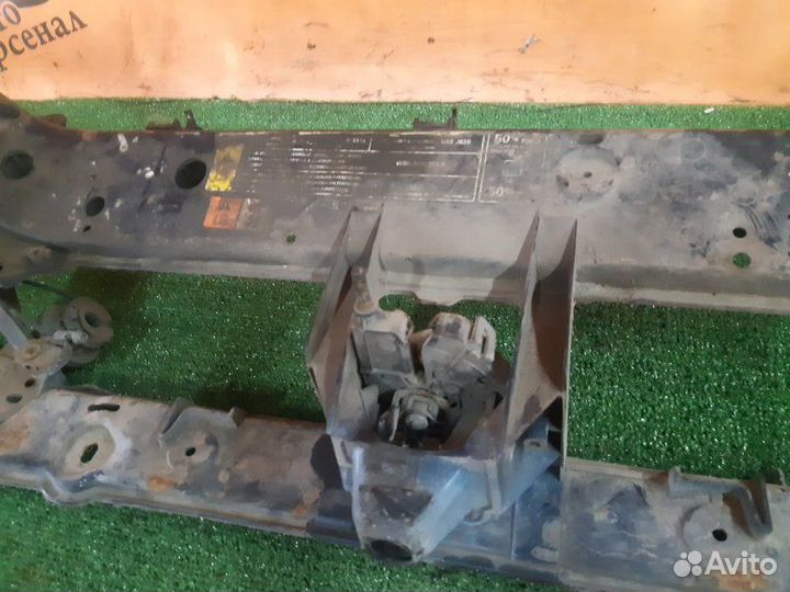 Панель передняя монтажная (телевизор) Ford Focus