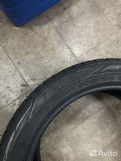 Nokian Tyres Hakkapeliitta R2 SUV 295/40 R21 19B