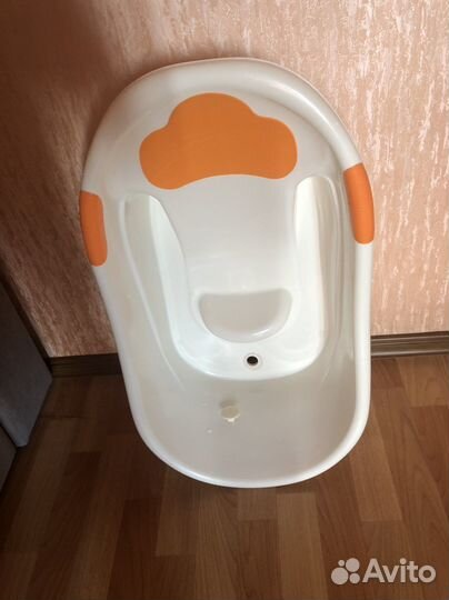 Ванночка для купания с горкой