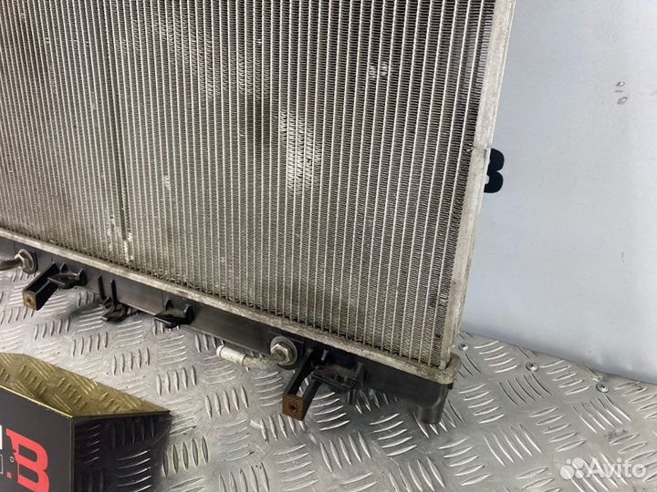 Радиатор охлаждения двигателя Subaru Outback BP