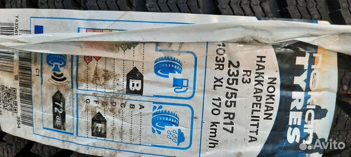 Nokian Tyres Hakkapeliitta R3 235/55 R17 103R