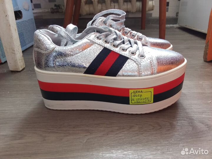 Ботинки женские