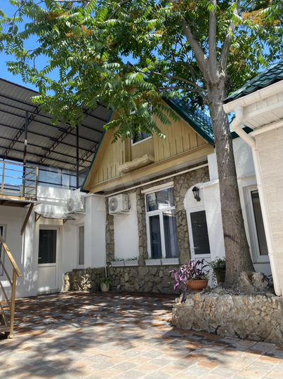 2-к. квартира, 40 м², 1/1 эт.