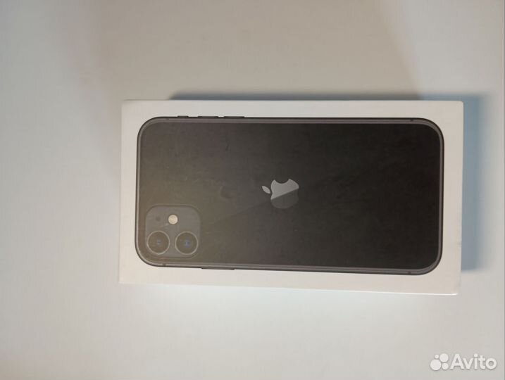 iPhone 11, 64 ГБ