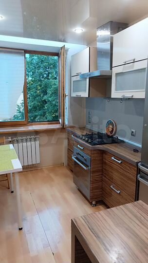 2-к. квартира, 42 м², 4/9 эт.