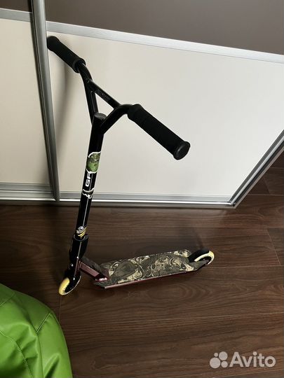 Трюковой самокат