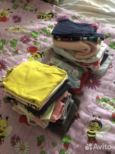 Пакет с детскими вещами