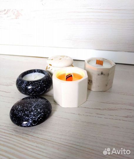 Ароматическая свеча с маслом ши и цветы Манои