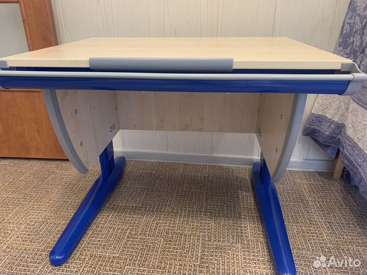 Растущая парта деми