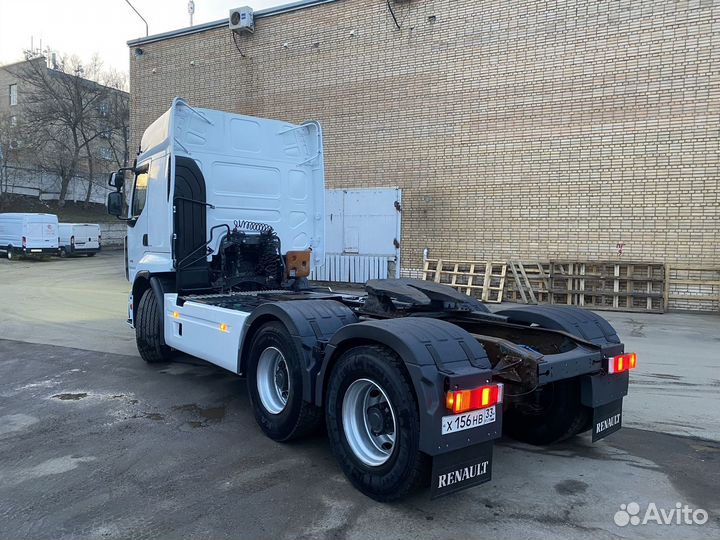 Комплект спойлеров обтекатели на баки renault 6х4