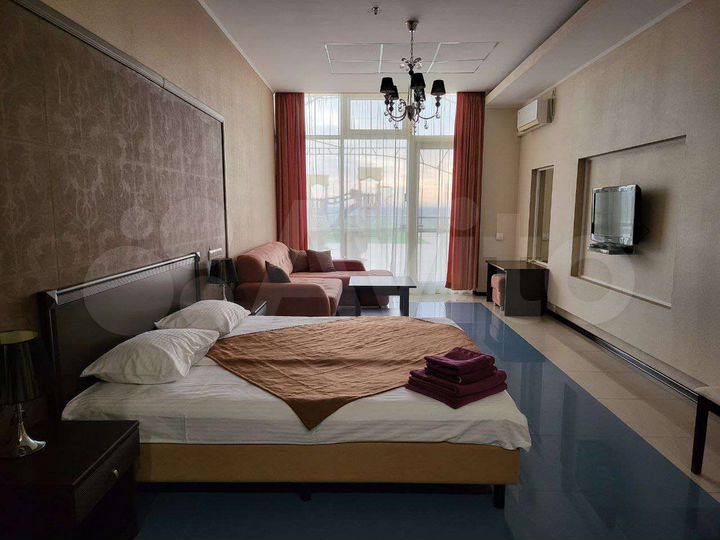 Квартира-студия, 45 м², 1/9 эт.