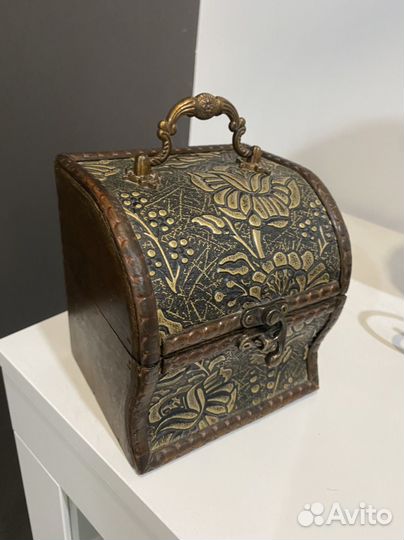 Сундучек, шкатулка