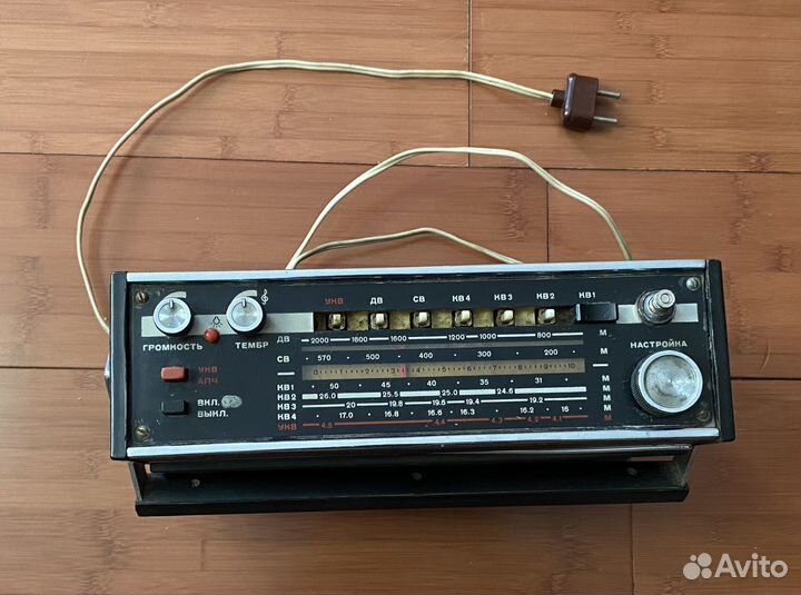 Продам советскую музыкальную и радиотехнику